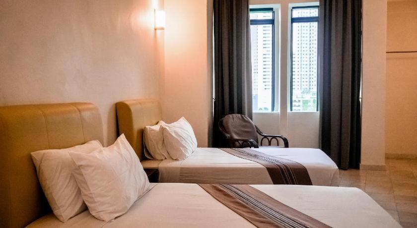 Stallions Suites Penang Jelutong Eksteriør billede