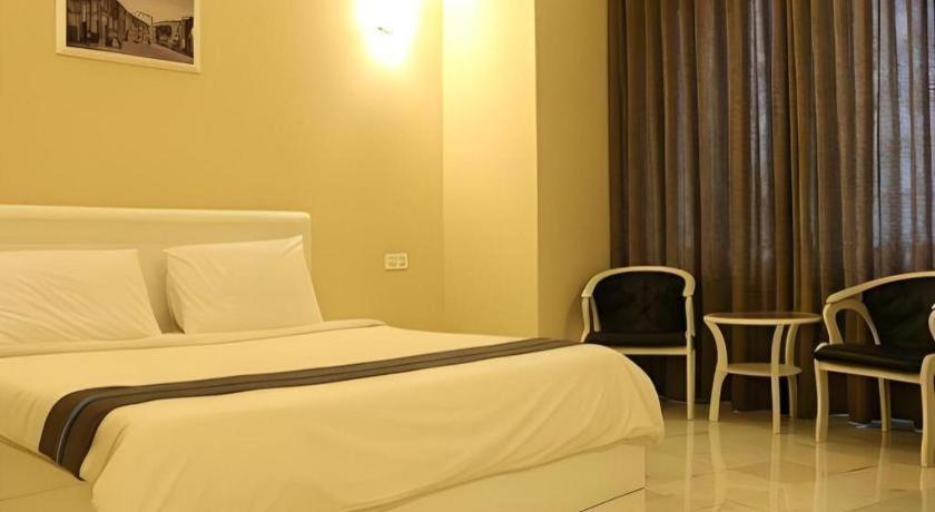 Stallions Suites Penang Jelutong Eksteriør billede